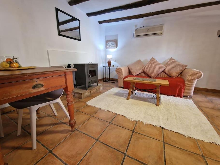 Casa Musica An Enchanting One Bed Cottage Лубрин Экстерьер фото